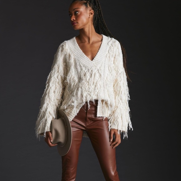 Anthropologie Sweaters - NWT Anthropologie White Fringed Pullover Sweater Large